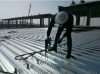 Proceso de soldadura directa de Pernos Stud en chapa colaborante